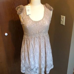 NWT Delicate lace dress